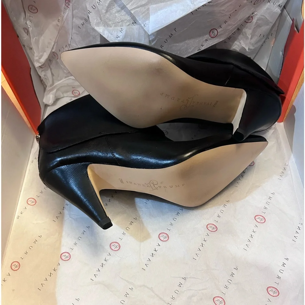124. EUC-Ivanka T Fargo bootie Black Leather  Make me an offer! - Picture 5 of 8